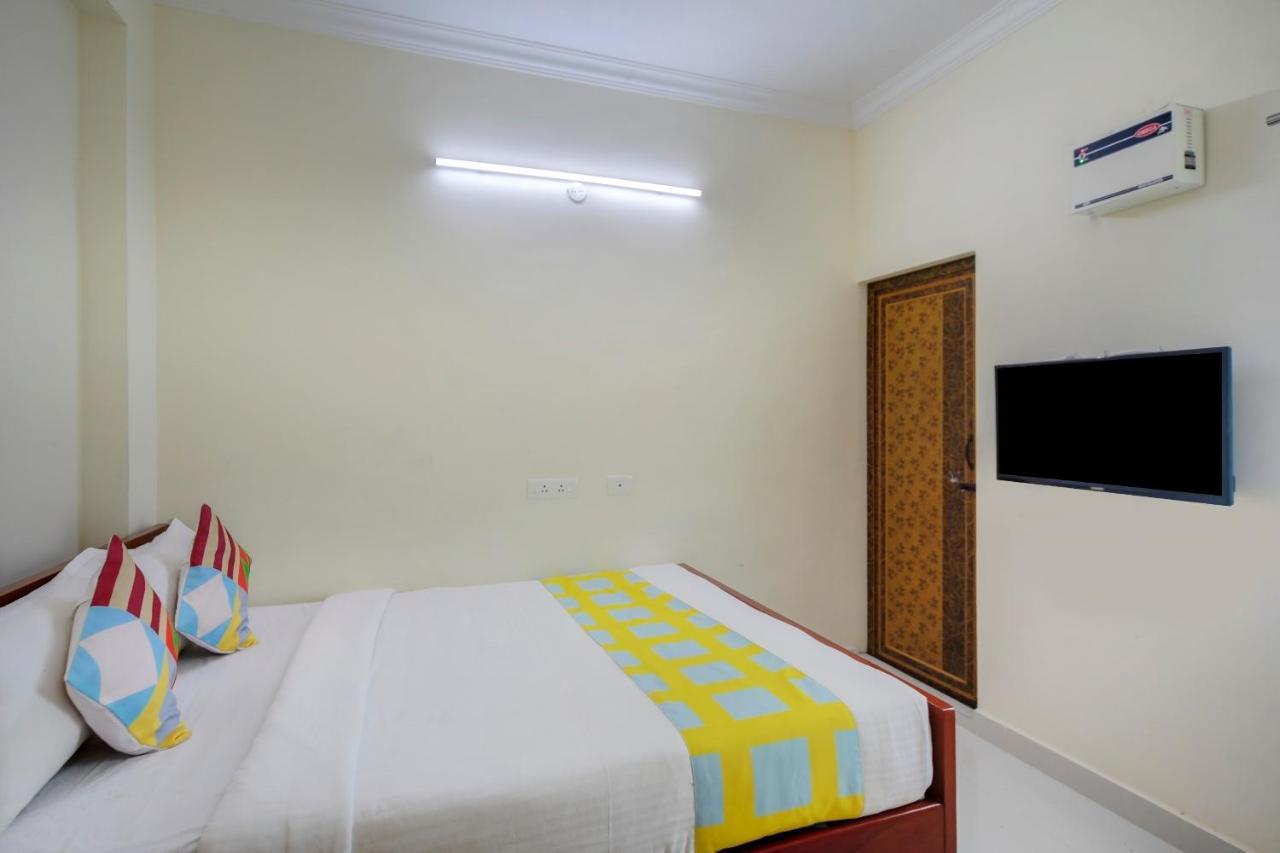 Hotel Yadvik เชนไน ภายนอก รูปภาพ